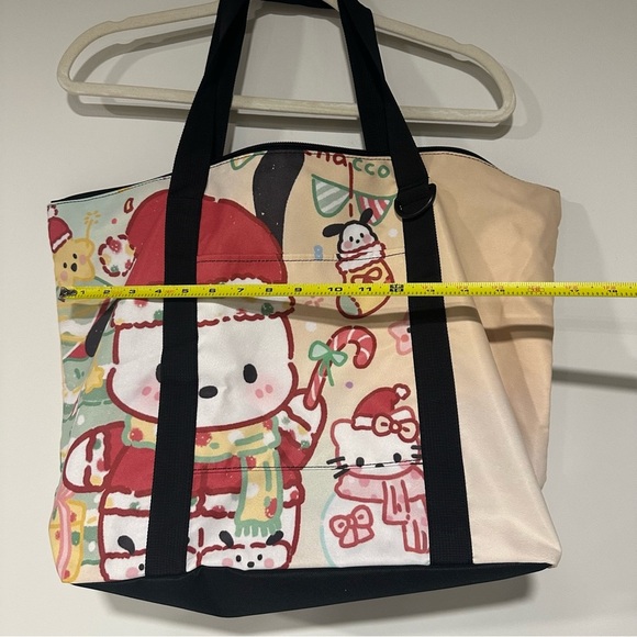 Pochacco Christmas Hello Kitty Tote Bag Large Capacity Zip Black Handles NWOT - Picture 3 of 4